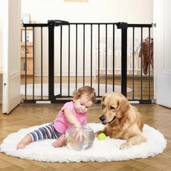 Babelio Metal Baby Gate, 29-48'' Auto Close Easy Install Pet Gate, Extra  Wide Walk Thru Child Safety Gate with Door, Pressure Mounted Dog Gate for