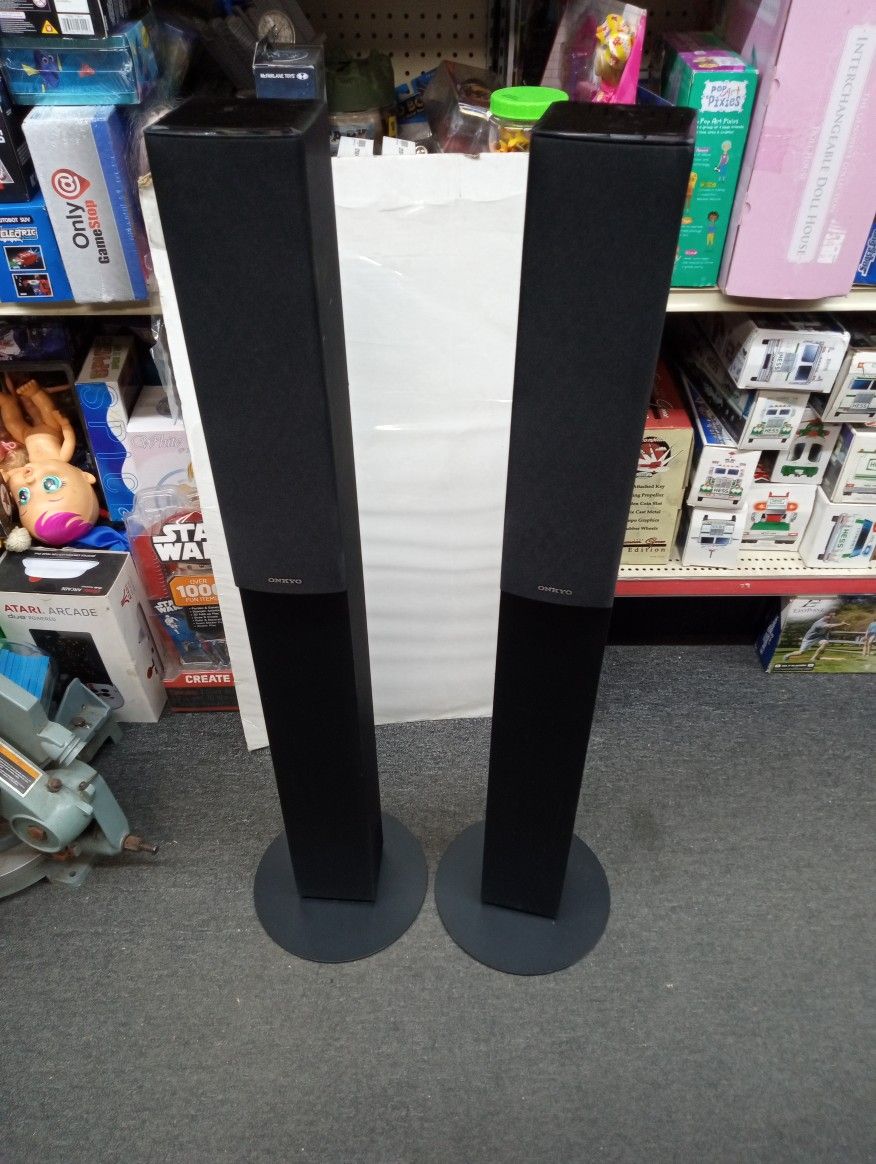 Set Of Onkyo 41 In High Tower Speakers