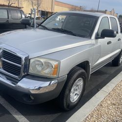 2005 Dodge Dakota SLT Quad Cab 4WD