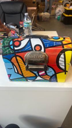 Romeo Britto vintage lunchbox