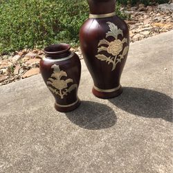 A Pair Of Vases  Thumbnail