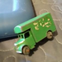 1955 Matchbox removal truck