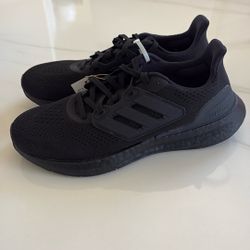 Adidas Puré Boost 23 
