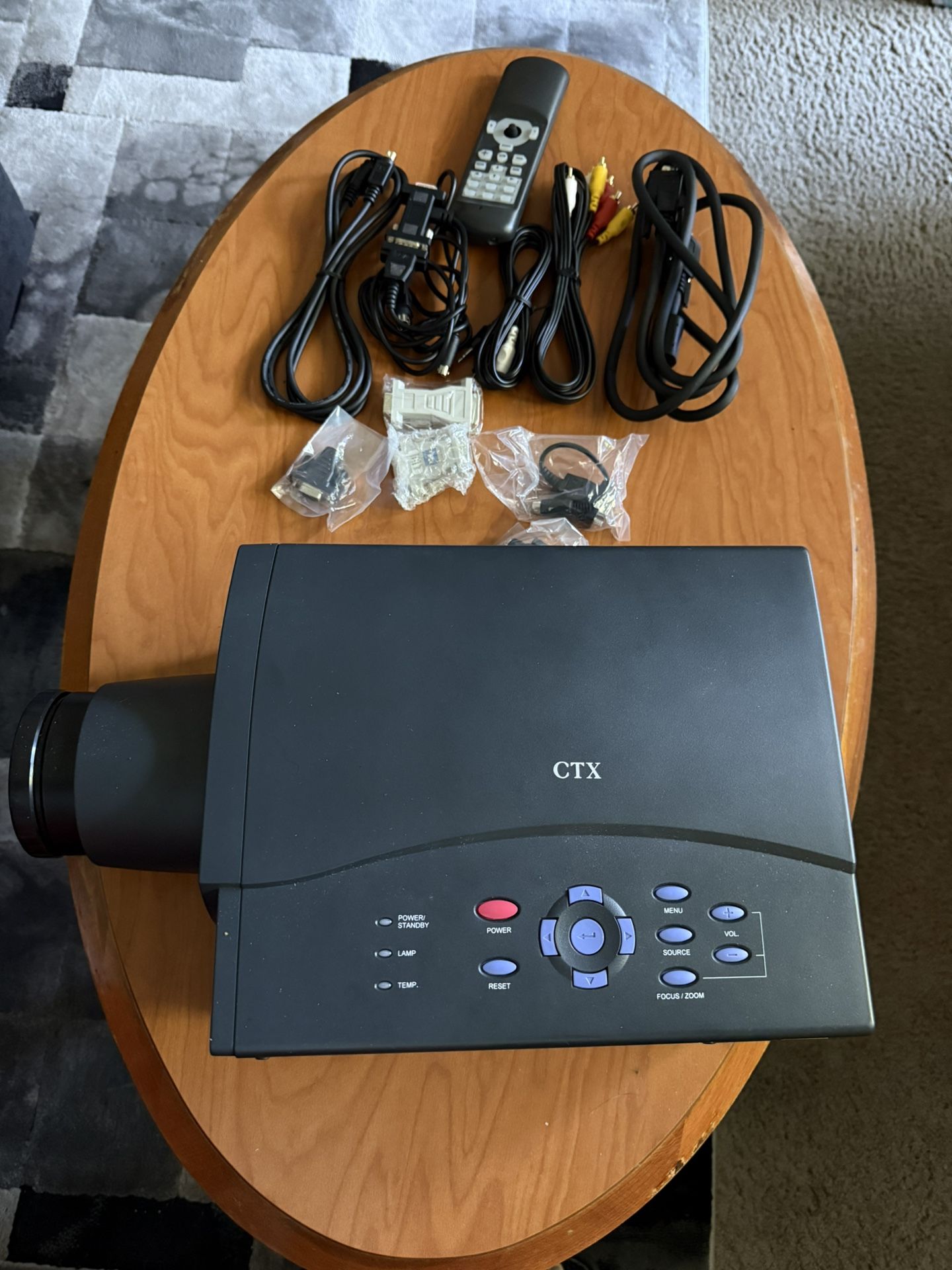 EZPRO 680 PROJECTOR. ALL CORDS INCLUDED