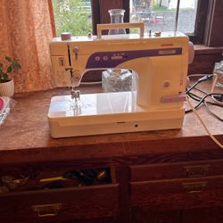 Janome Sewing Machine 