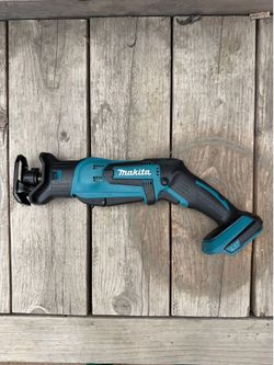 Manita XRJ01Z-R 18V Recipro Saw (tool only)