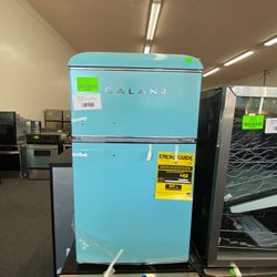 GALANZ GLR31TBEER 3.1 cu. ft. Retro Refrigerator HBP