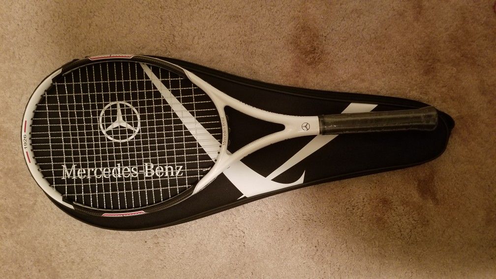 Tennis racket