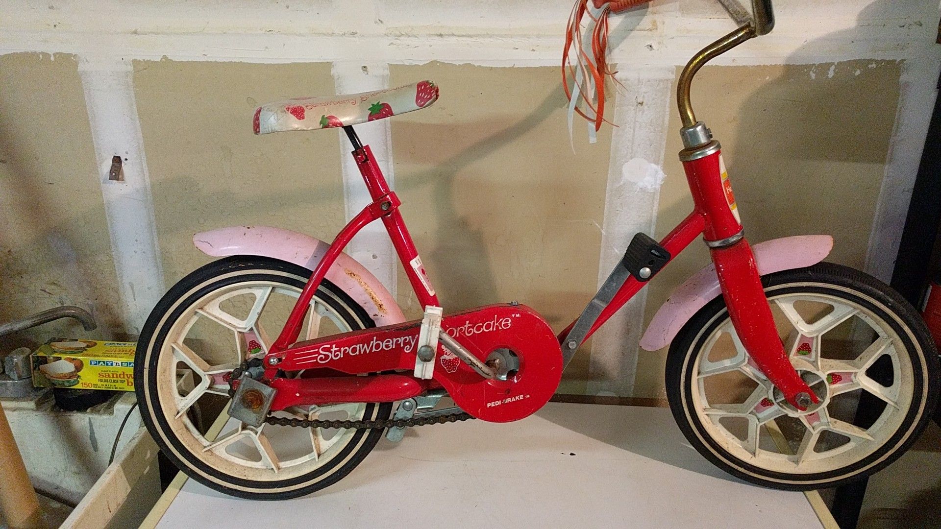Vintage 13 Inch Strawberry shortcake Bike.