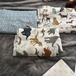 Baby’s Swaddle Blankets 