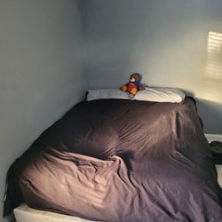 Queen Bed And Nightstands