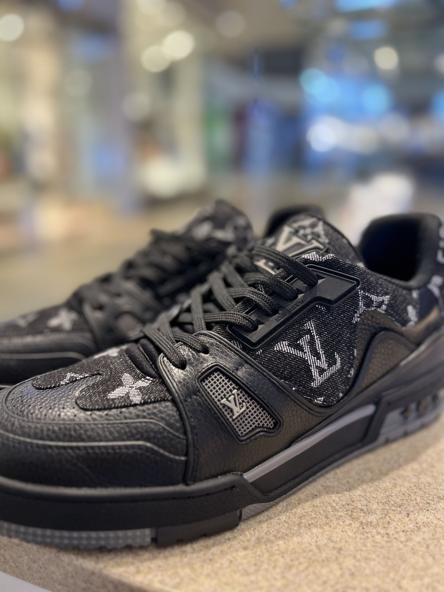 louis-vuitton trainer sneakers size 9