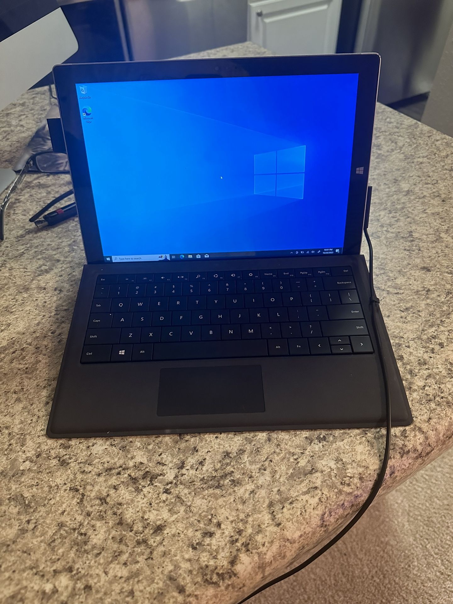 Microsoft Surface Pro 4 256gb-Tablet Only   I have two in great working condition 160 each price firm