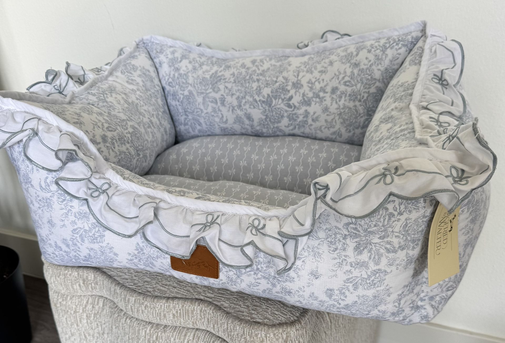 PET Bed