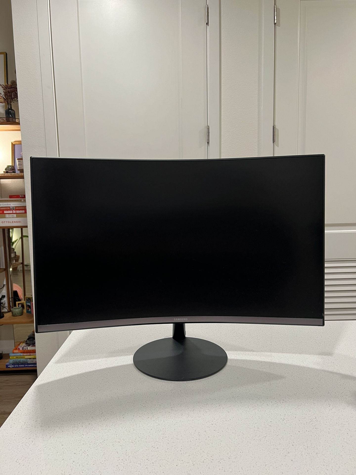 27” Samsung Curved Monitor 100r