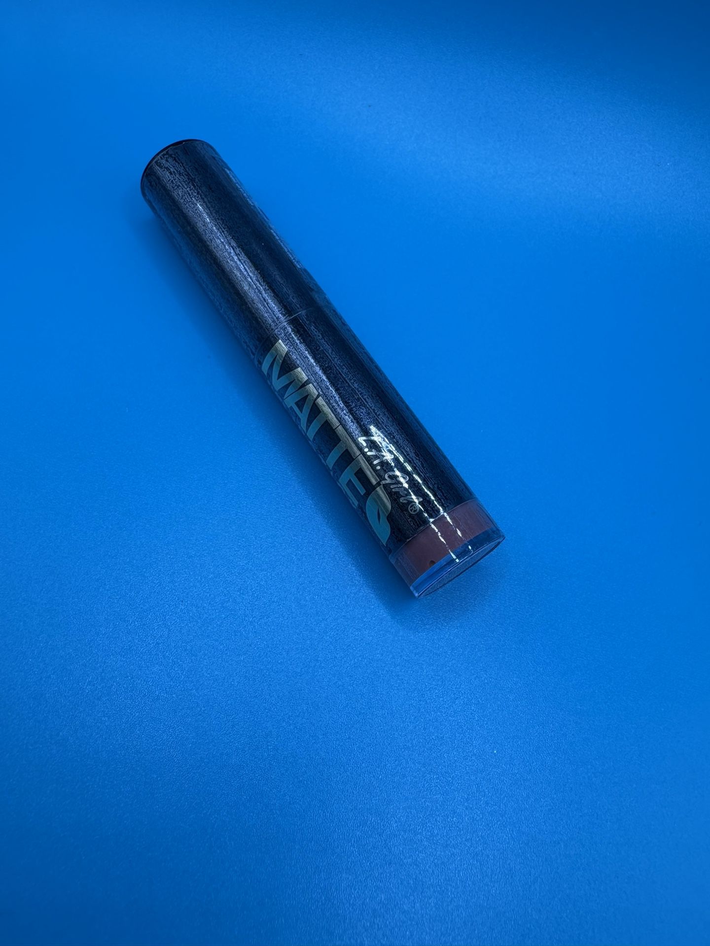 Matte lipstick 