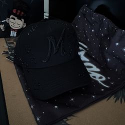 31 Hats “MAGO TOTAL BLACK”