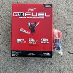Milwaukee M-12 Fuel 1/2 Stubby Impact Wrench / (1) 1.5 AH Battery Pack. 2555-20