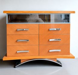 NY: Modern Lacquered Cabinet with Drawers