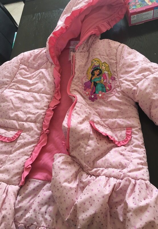 Disney store princess winter coat- size 5/6