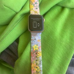rose Gold Apple Watch Series 5 Ready For Set Up Good Condition 