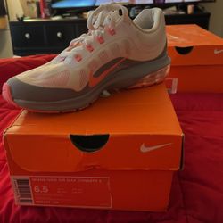 Nike Max Dynasty 2 