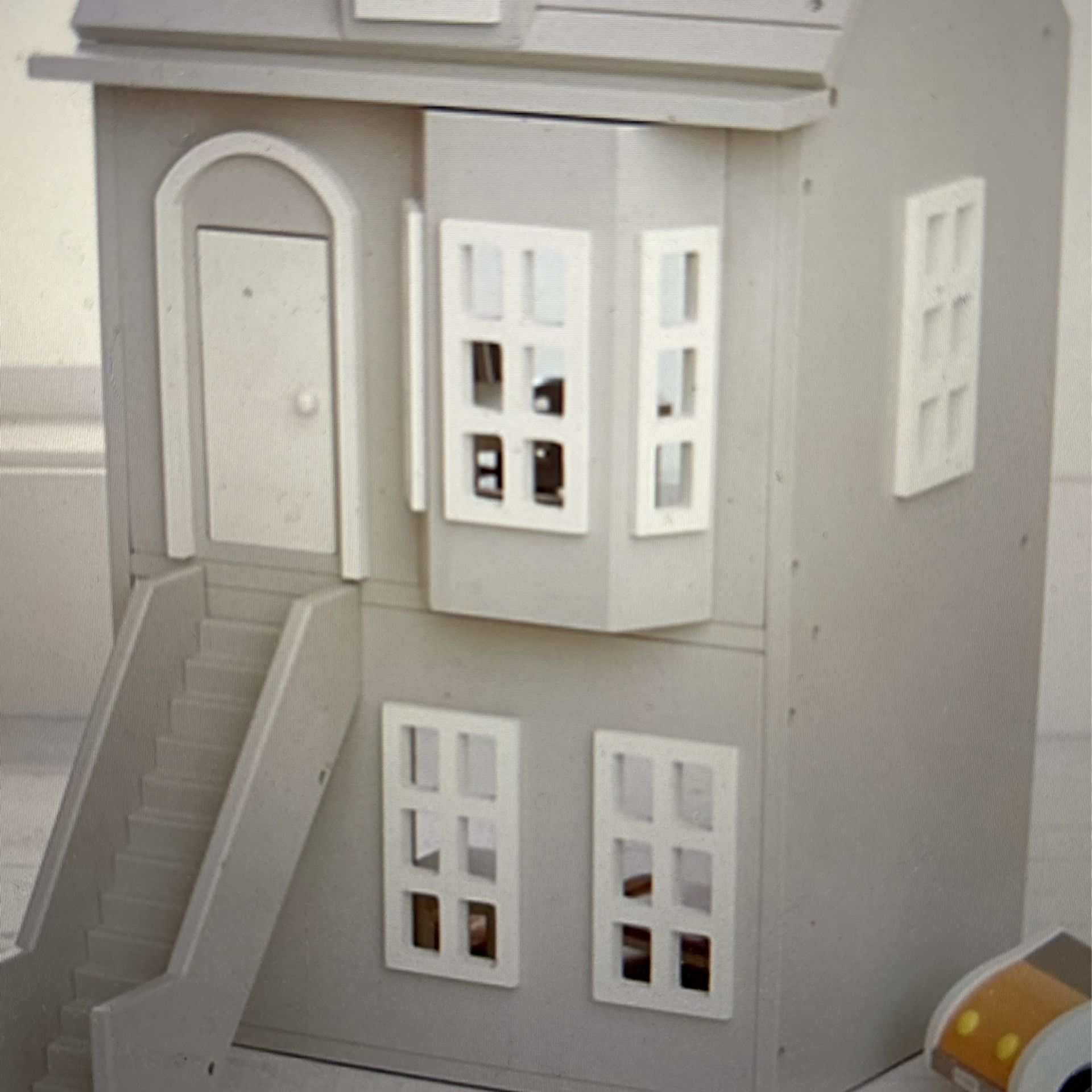 Pottery Barn Kids Ellington Doll Townhouse /bedroom Set