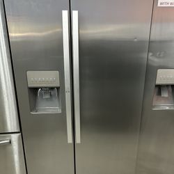 Gorgeous Whirlpool Side By Side Refrigerator 