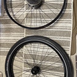 Townie by Electra Heavy duty Ebike, Cruiser wheels / Wheelset, Disk Brake Type. originally $500 