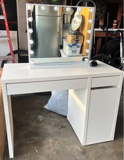 Vanity with Lurella Mirror