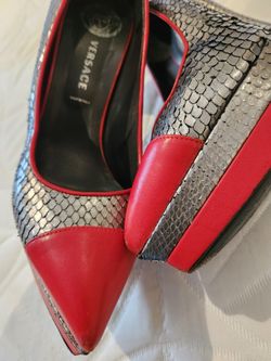 VERSACE medusa Pump