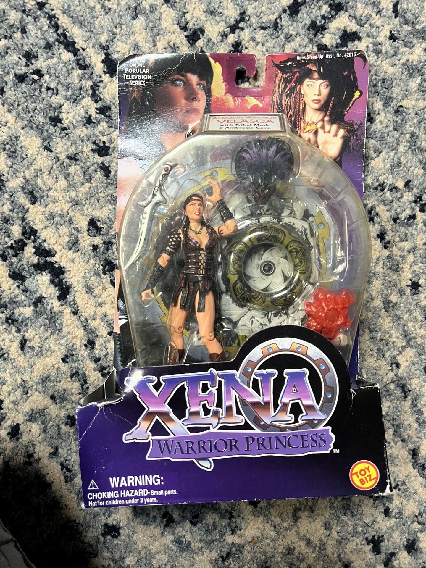 Xena: Amazon Warrior VELASCA w/ Tribal Mask & Ambrosia Cave , Item No. 42017