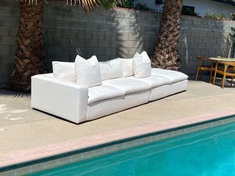 White Cloud - Living Spaces- Professional deep cleaned