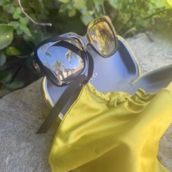 Gucci Woman Sunglasses 