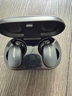 Bose Earbuds with Charging Case