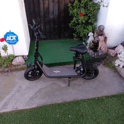 Phantom Gogo E Scooter 