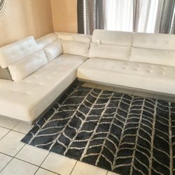 Like New Leather Sectional Couch 