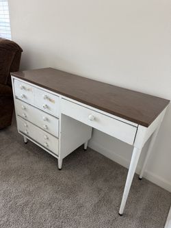 Office desk with drawers