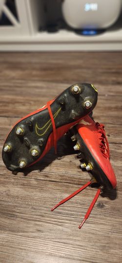 Tiempo Legend 7 SG Soccer Cleat