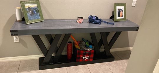 Entryway  Farmhouse table 