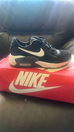 Woman’s shoes
