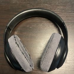 Beats by Dr. Dre Studio3 Over the Ear Wireless Headphones - READ DESC