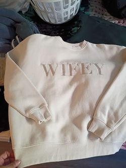 Wifey sweater