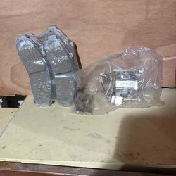 2001 Ford Explorer Front Brakes . 