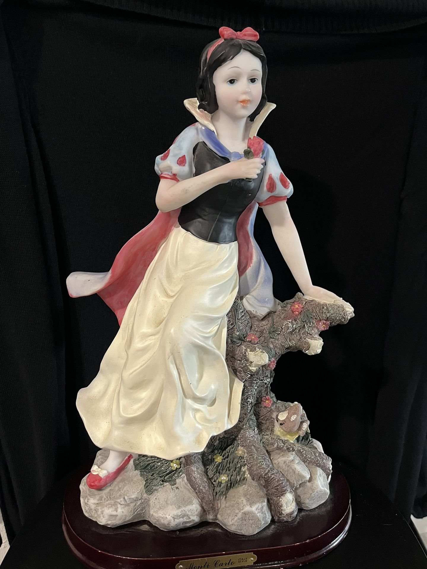 Vintage Ceramic Monti Carlo Snow White Figurine