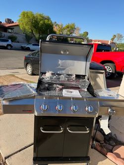 BRAND NEW ASSAMBLED FROM THE BOX PROPANE GAS BBQ GRILL