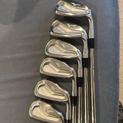Mizuno 243 Iron Set. 5-pw. Brand New!