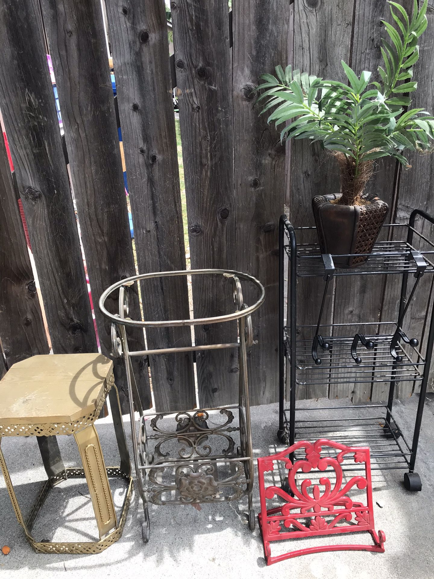 Garden 🪴 Metal Holders Fake Plant Hooks For Heavy Duty Price Vary Obo $5$10$20 