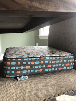 KIDS CHAIR CUSHION/BOOSTER SEAT