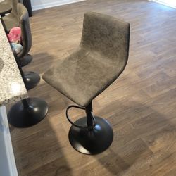 Brand New Stools Still In Box